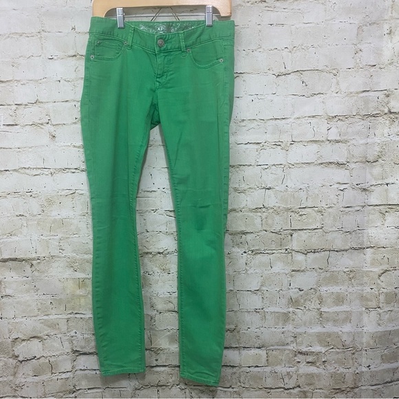Express Green Zelda Slim Fit Ultra Low Rise Jean Legging - Picture 1 of 6